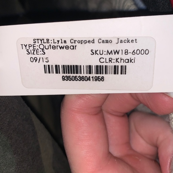 Meshki Camo Cropped Jacket - Picture 3 of 3